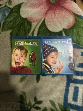 Home Alone 1 & 2 Blu-ray Set - Green & Blue Covers